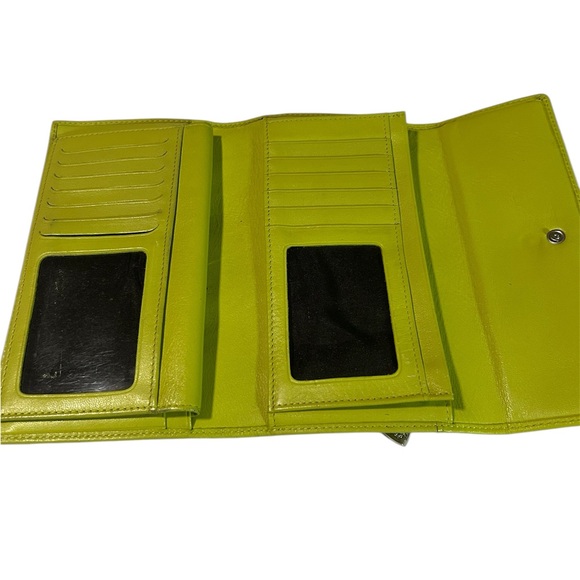 SOLD - Picture 3 of 4